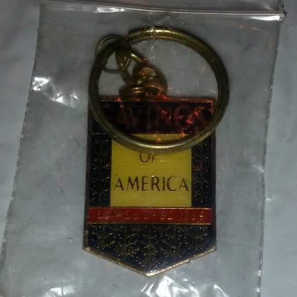 Vintage Savings Of America Key Chain - Picture 4 of 7